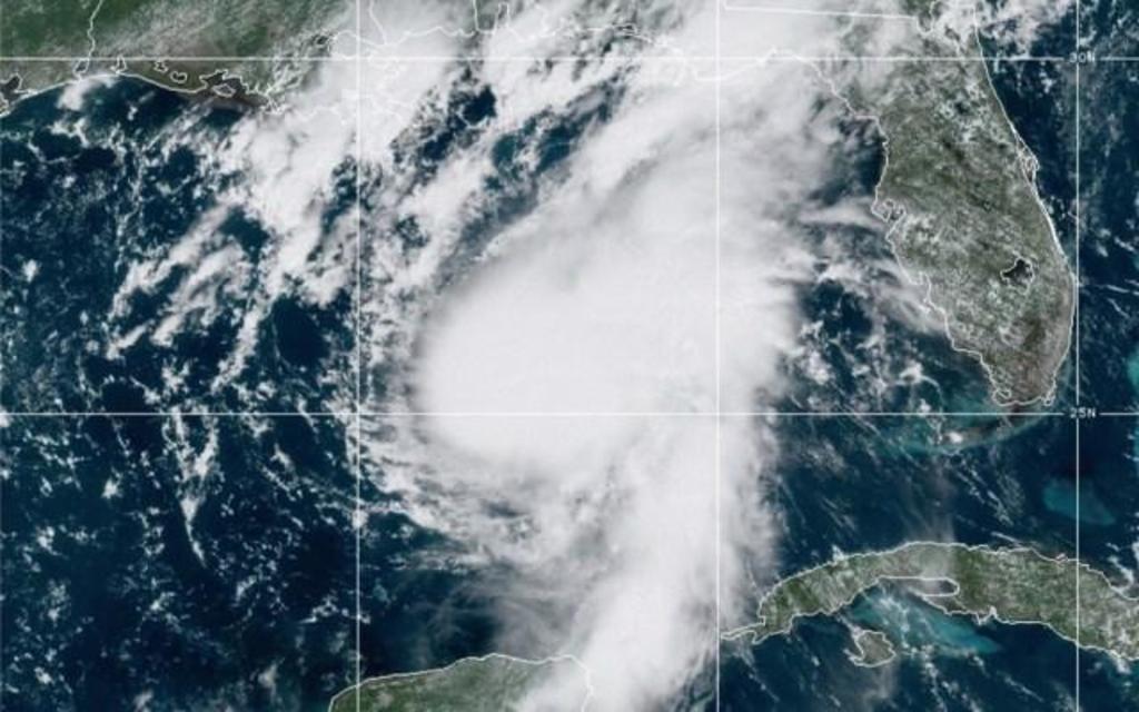 'Marco' se convierte en huracán categoría I sobre el golfo de México