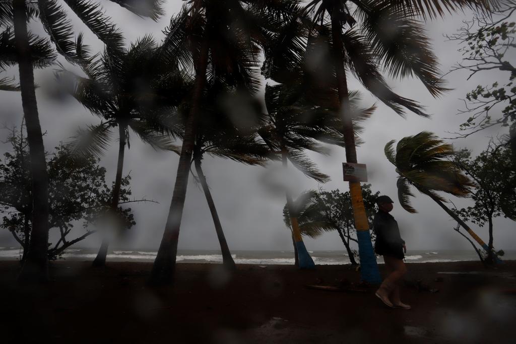 Cuba, en alerta ante tormenta tropical 'Laura'