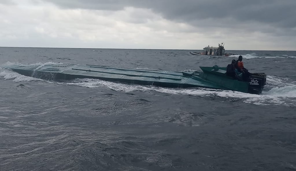 Policía de Colombia intercepta submarino de cártel mexicano