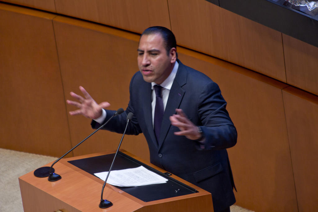Eligen a Eduardo Ramírez como presidente de Mesa Directiva del Senado