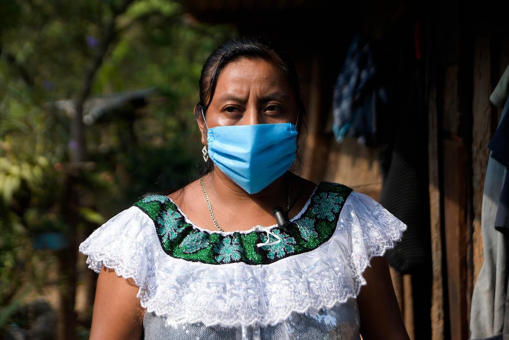 Enfrentan indígenas al virus en el olvido