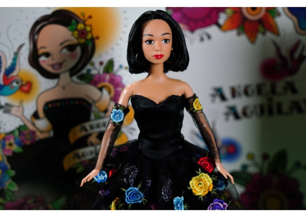 Ángela Aguilar ya tiene su muñeca
