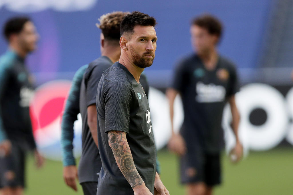 Messi valorará quedarse un año más con el Barcelona por contrato