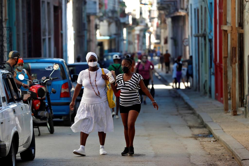 Acumula Cuba 100 muertes por COVID-19