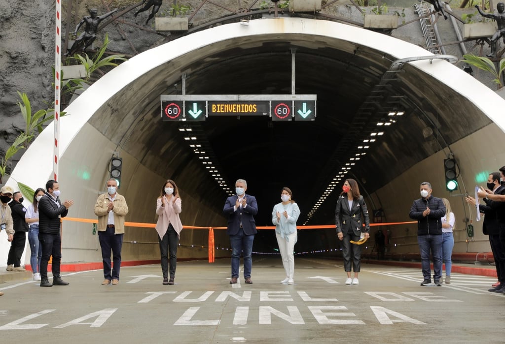 Colombia inaugura el túnel más largo de AL