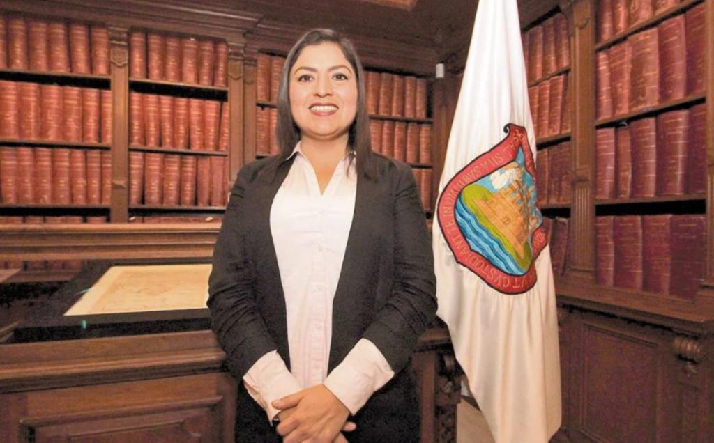 Destituyen a dos funcionarios por presunta corrupción en Puebla