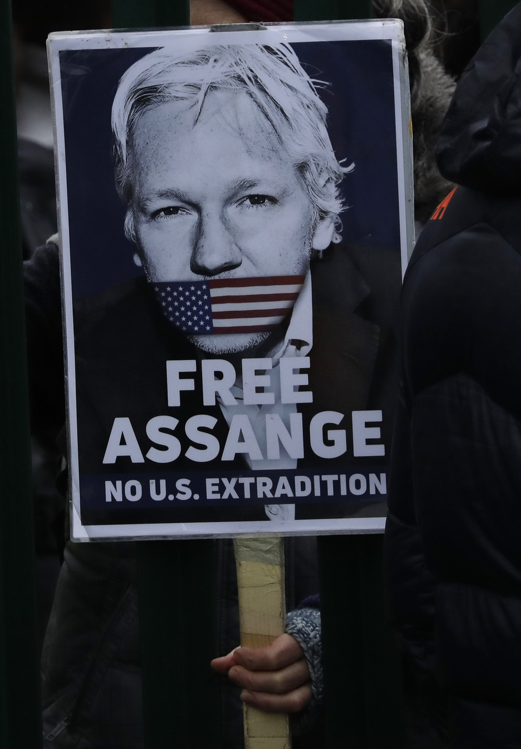 Combate Assange su extradición a EUA