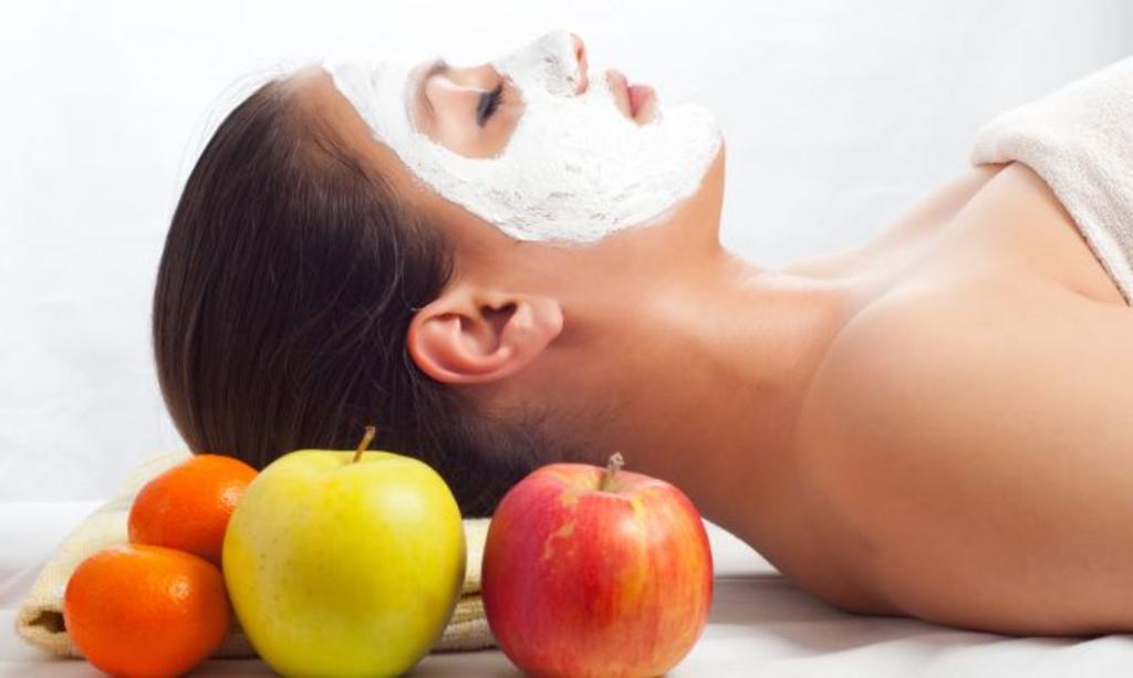 ¿Cómo eliminar bacterias del rostro con manzana y vinagre?