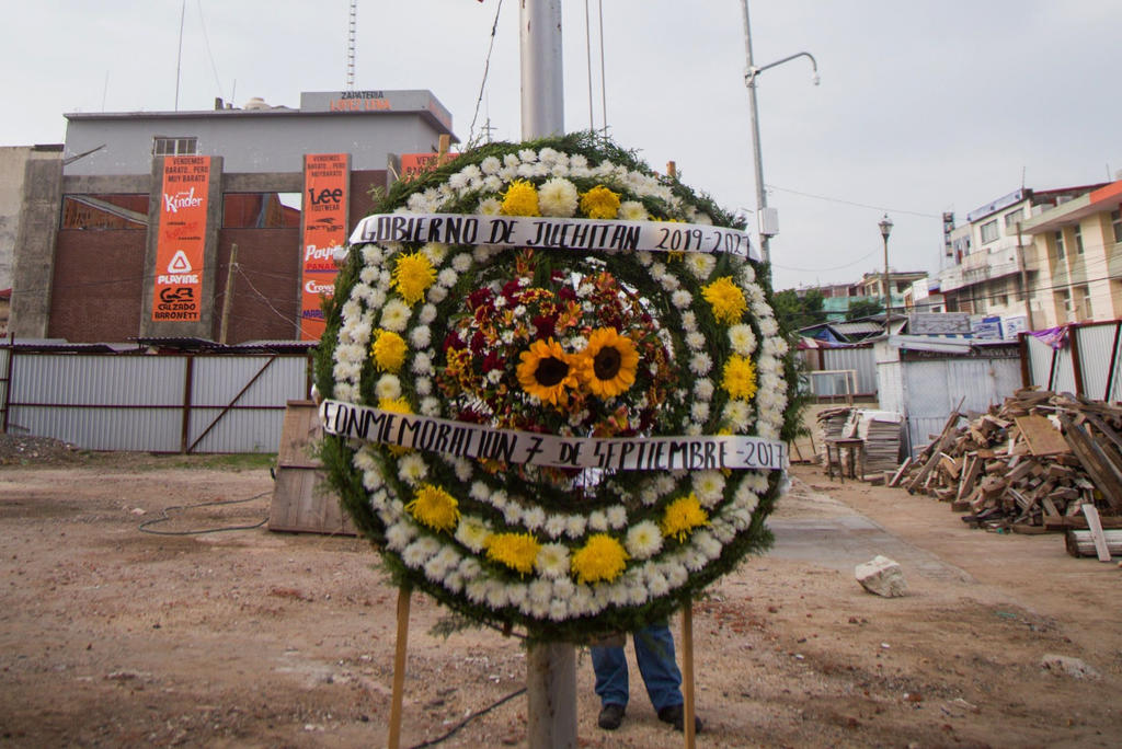 Conmemoran en Oaxaca a víctimas del sismo de 2017