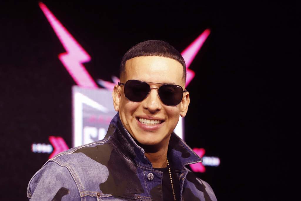 Daddy Yankee firma contrato millonario para lanzar su primer disco en 8 años