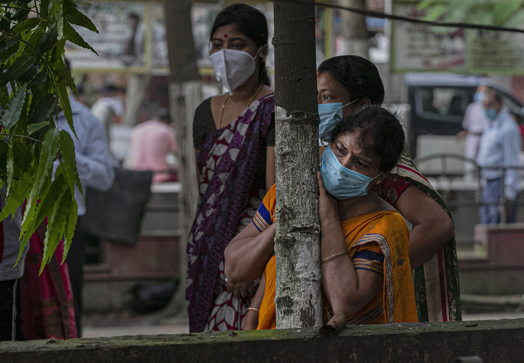 Reporta India casi 100 mil contagios de COVID-19