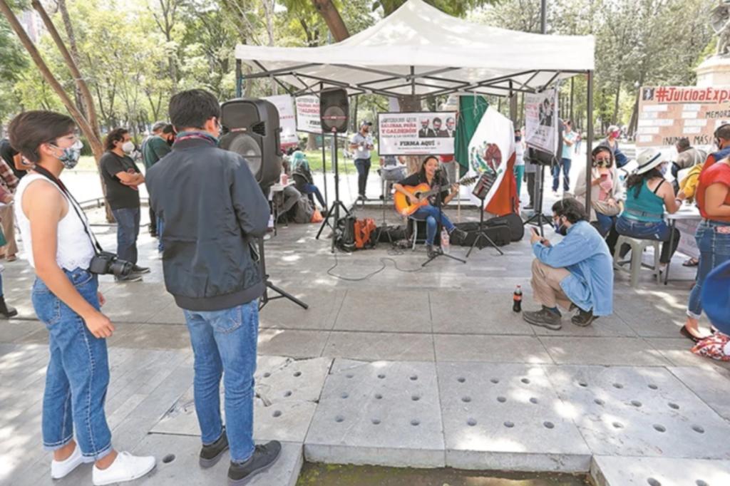 Veracruz aporta 360 mil firmas de apoyo para enjuiciar a expresidente