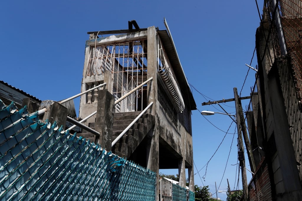Puerto Rico recibirá fondos para red eléctrica tres años tarde