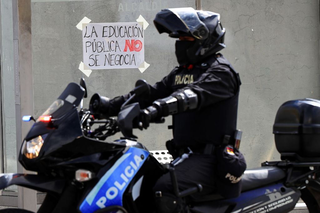 Denuncia Ecuador millonaria estafa en pensiones de la Policía
