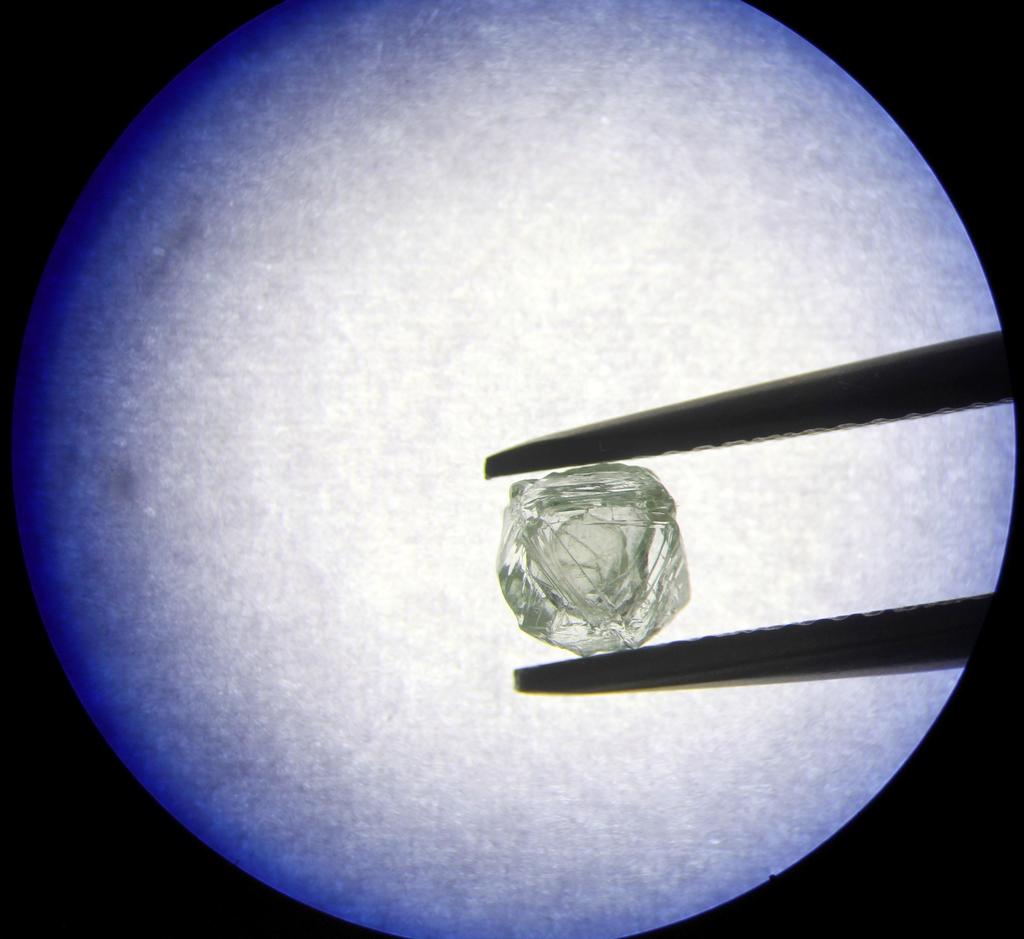 Confirman la formación de diamantes naturales a baja presión y temperatura