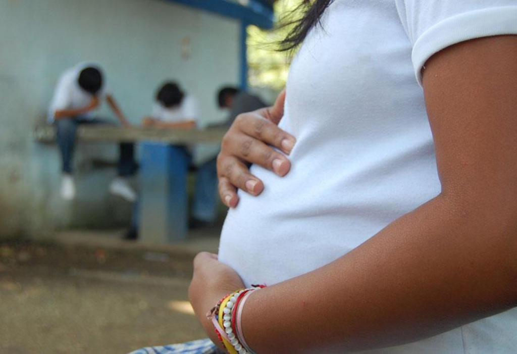 Prevé México aumento en embarazos adolescentes por pandemia