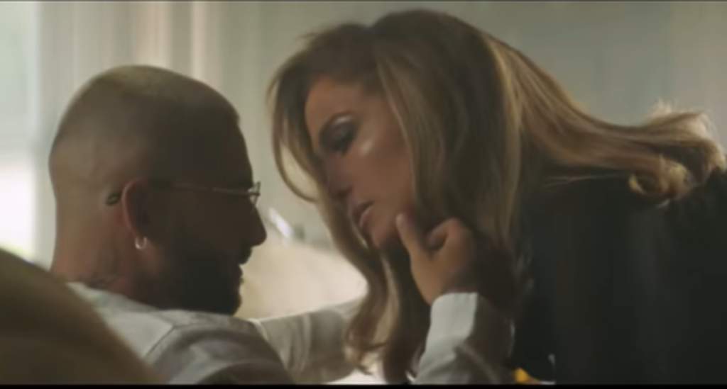 Jennifer Lopez y Maluma suben la temperatura con Pa Ti + Lonely