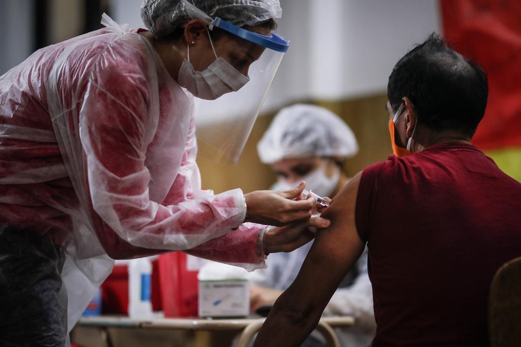 Latinoamérica enfocado en acceder a vacuna tras terribles récords de pandemia