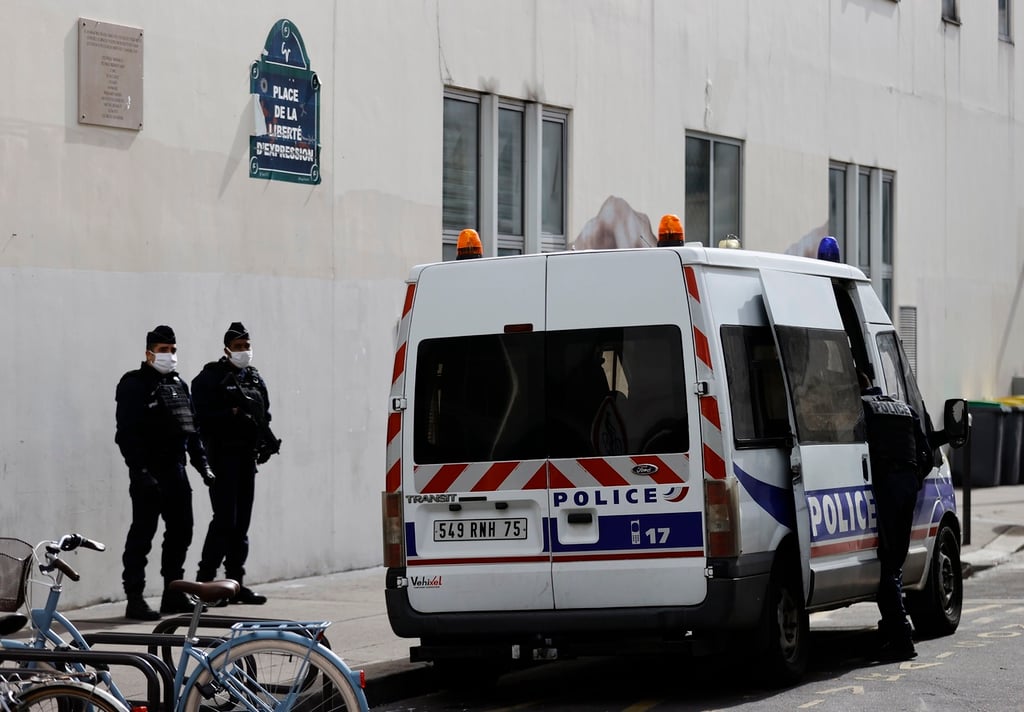Ataque en París se dirigía contra semanario, revelan