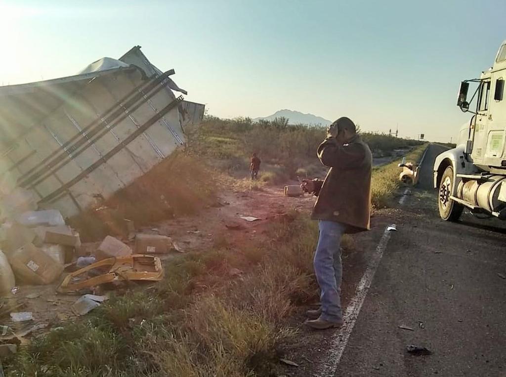 Se registra fuerte choque en la carretera Gómez Palacio-Chihuahua