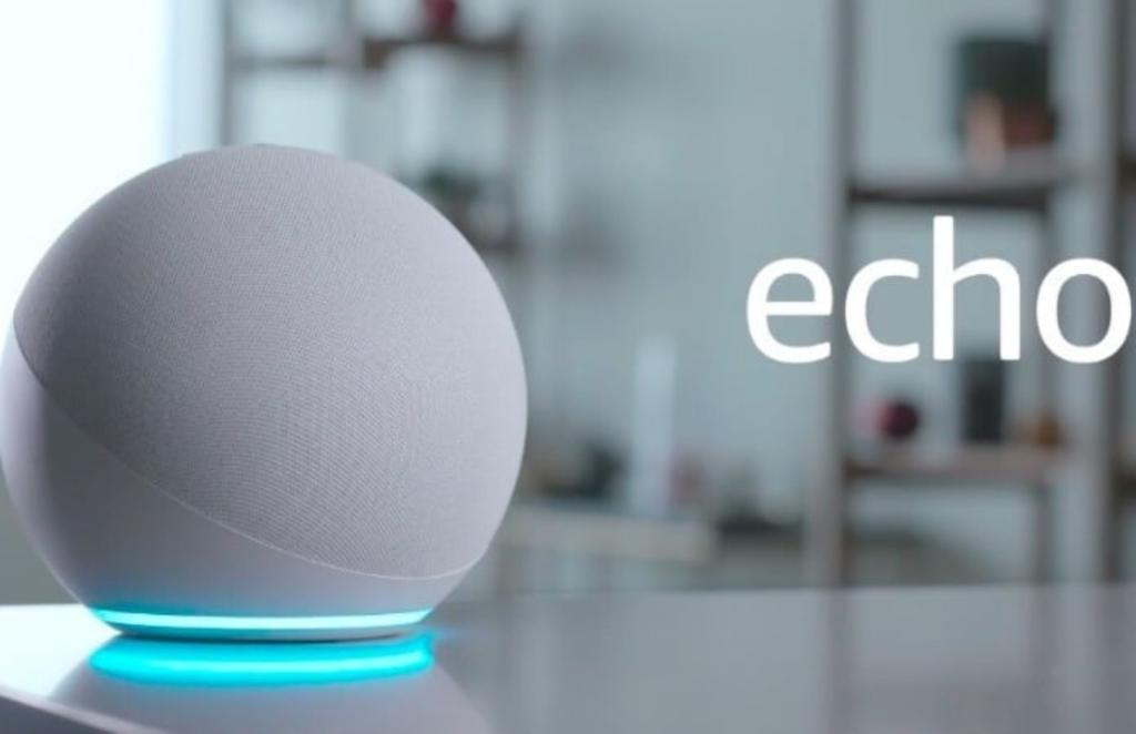 Presenta Amazon un nuevo altavoz inteligente Echo con diseño esférico