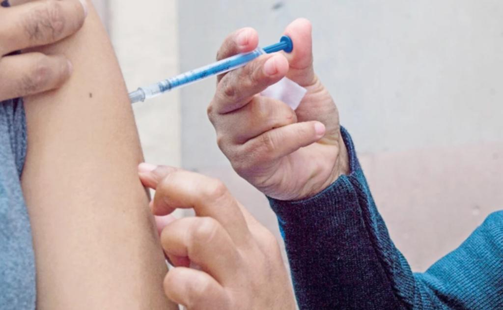 Alistan más de 3 millones de vacunas contra influenza en CDMX