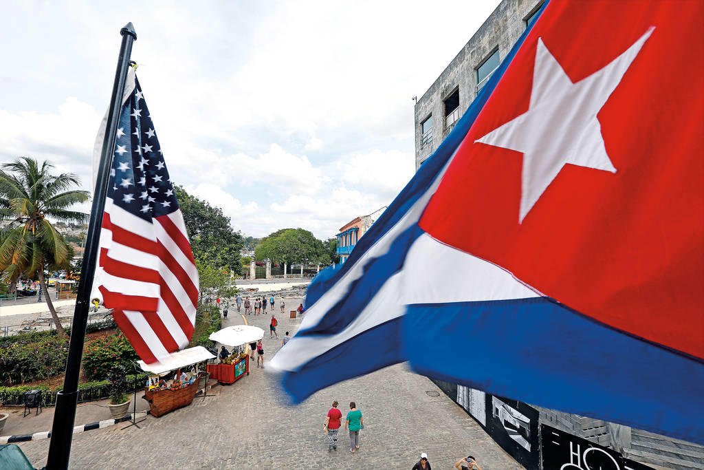 Bloquea EUA a líder de empresas militares en Cuba