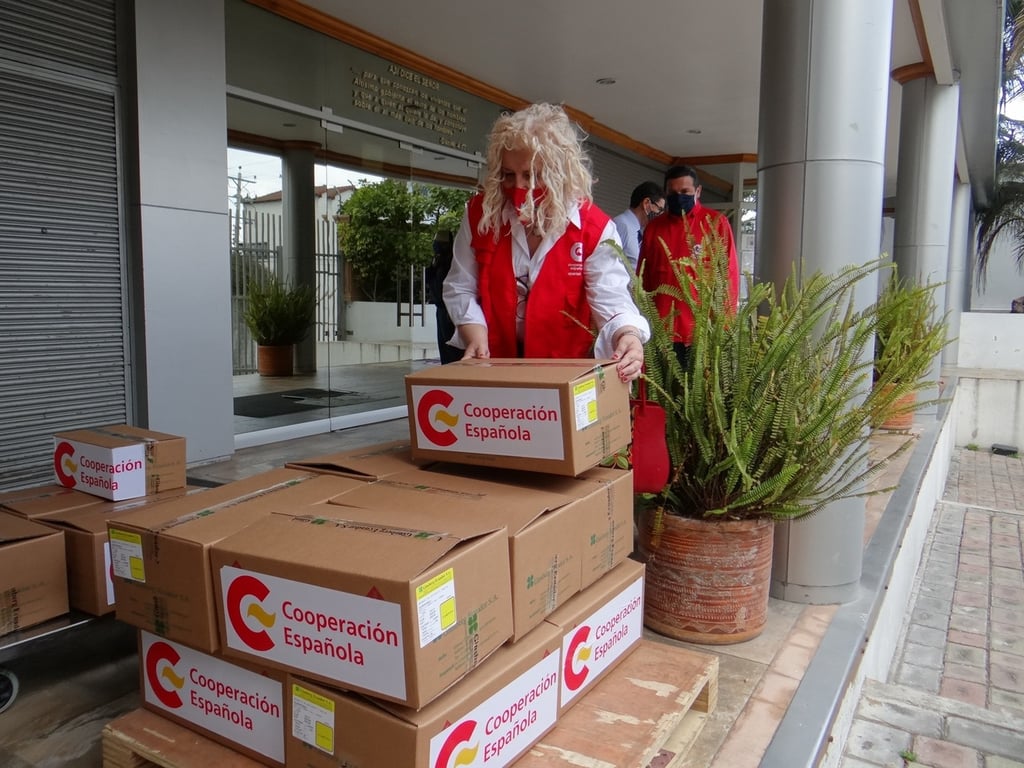 España dona medicamentos a Ecuador