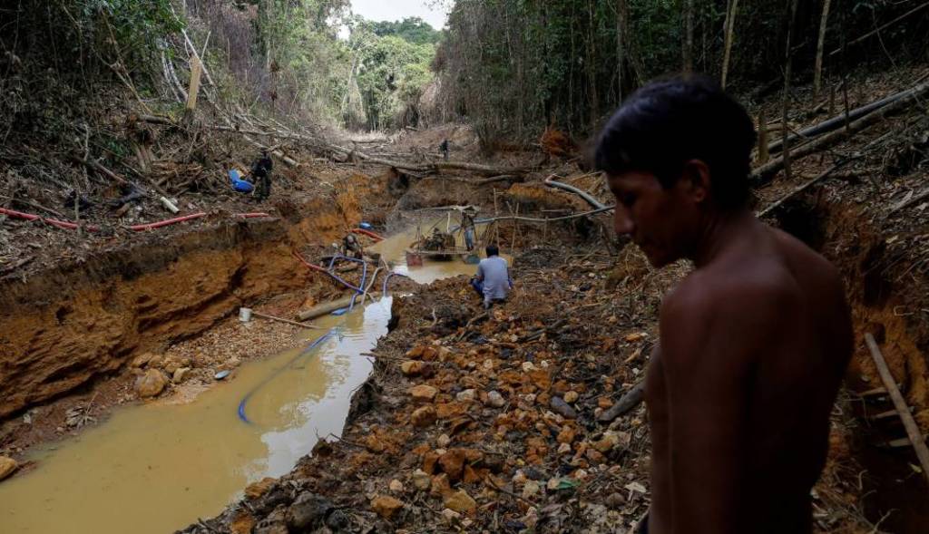 Rechazan indígenas actividades mineras en Ecuador