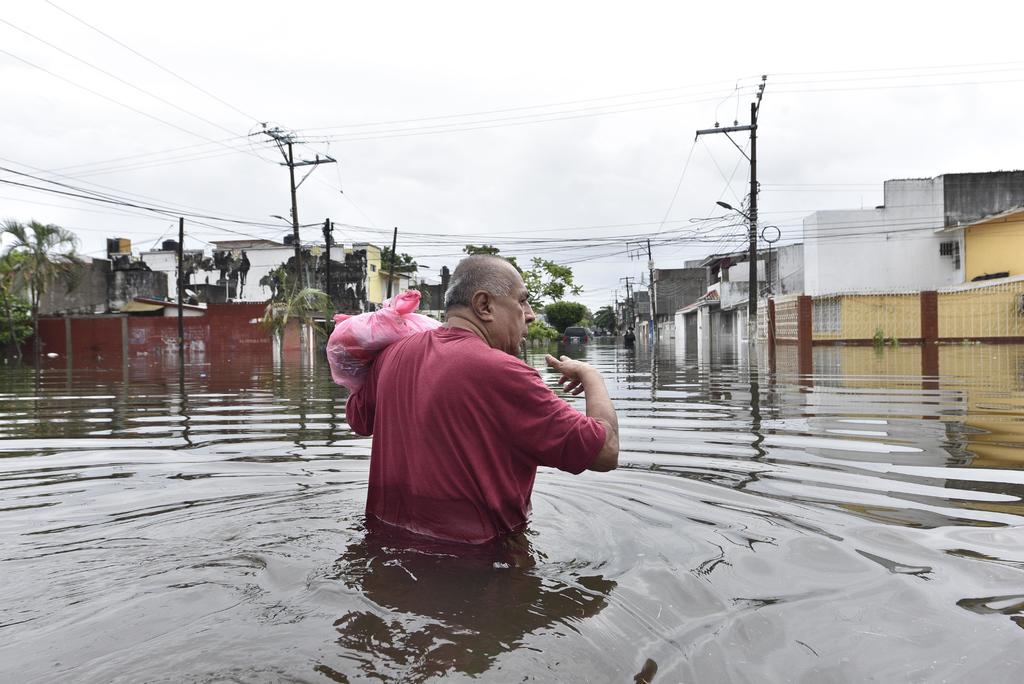 Más de 513,000 afectados por inundaciones al sureste de México