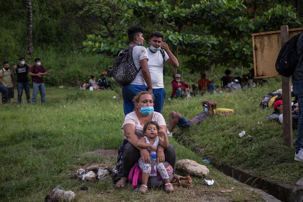Migrantes hondureños comienzan a llegar a la frontera de México