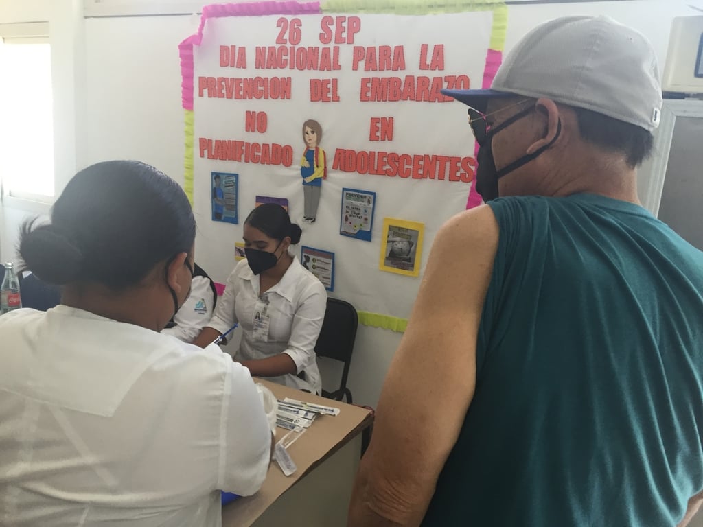 En dos días, aplican cerca de 550 vacunas en Gómez Palacio