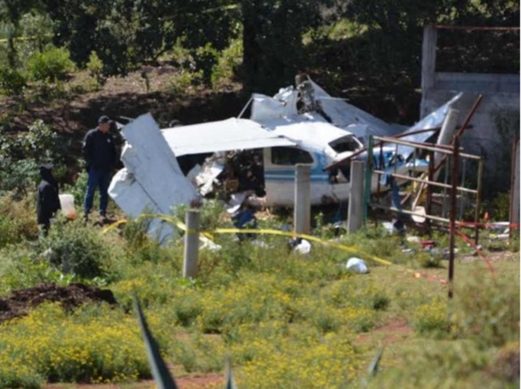 Se desploma avioneta cargada de droga en Querétaro; fallecen dos tripulantes