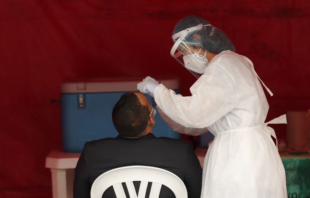 Comienza Colombia ensayos clínicos de vacuna contra COVID-19