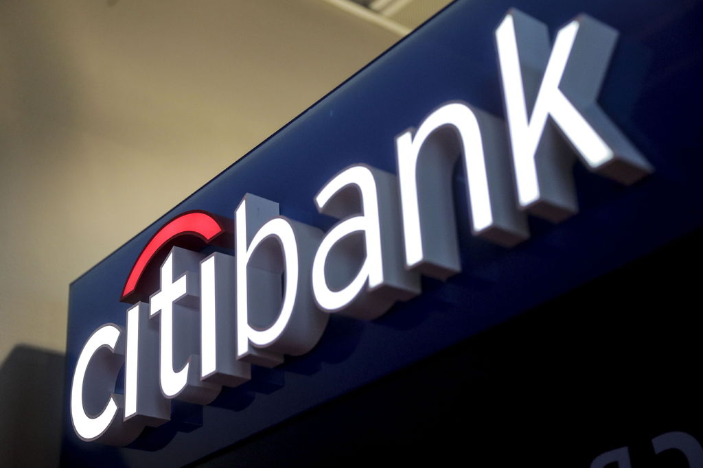 Multa la Fed a Citibank con 400 mdd