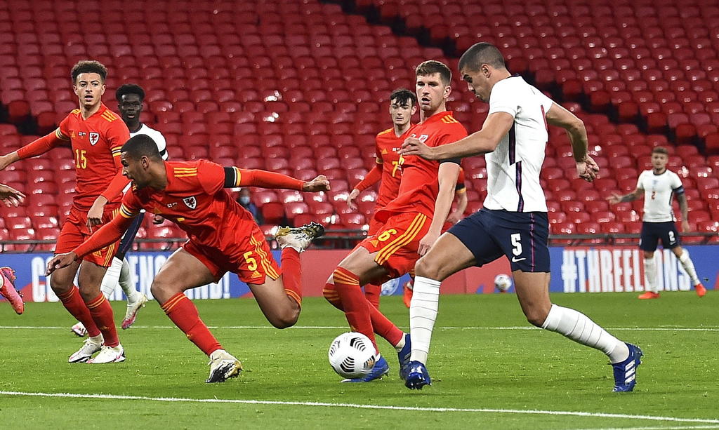 Selección de Inglaterra golea a Gales en el Estadio de Wembley