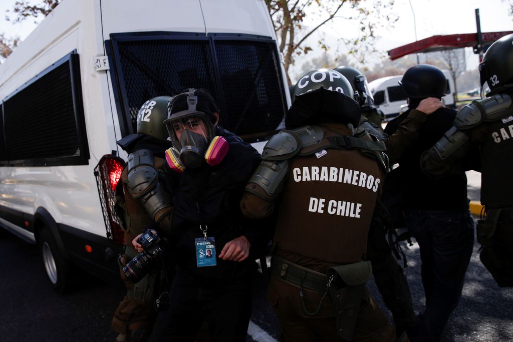 Amenazas a fiscal que investiga a policía desatan polémica en Chile
