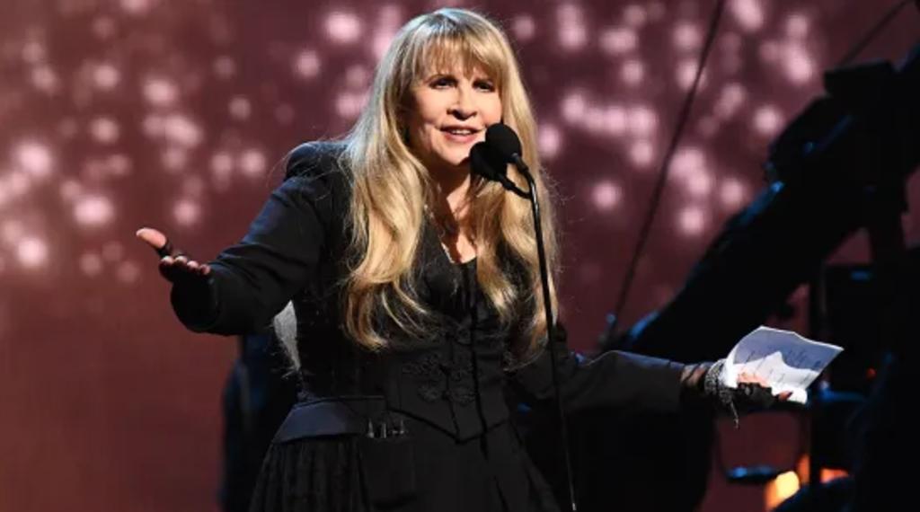Stevie Nicks lanza su primer sencillo en 6 años, Show Them The Way