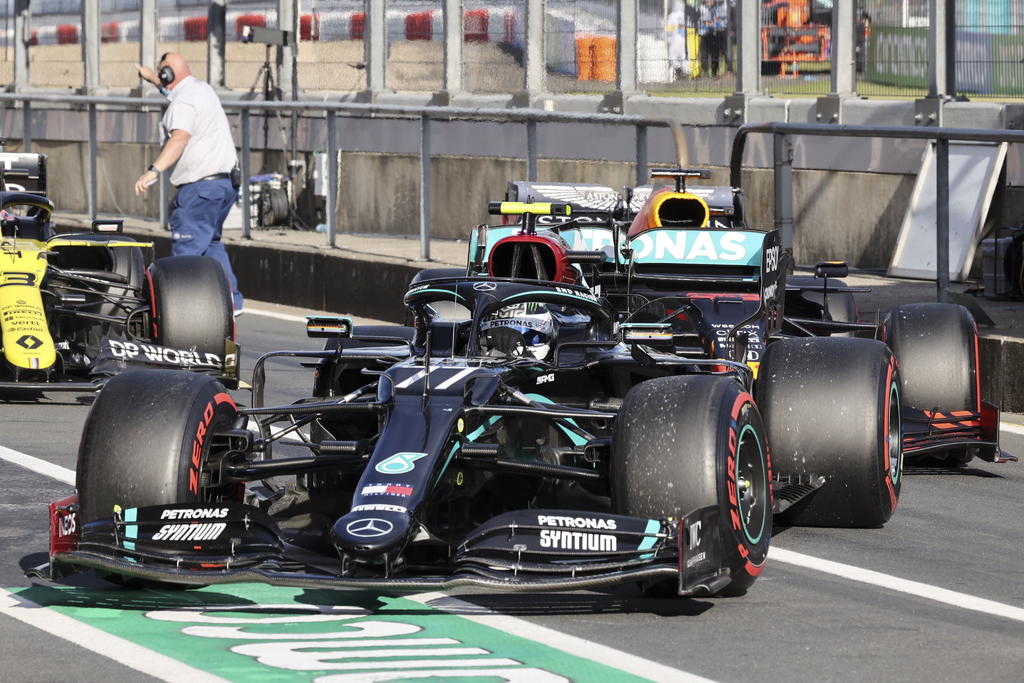 Bottas firma la 'pole' en el Nürburgring; Pérez saldrá noveno