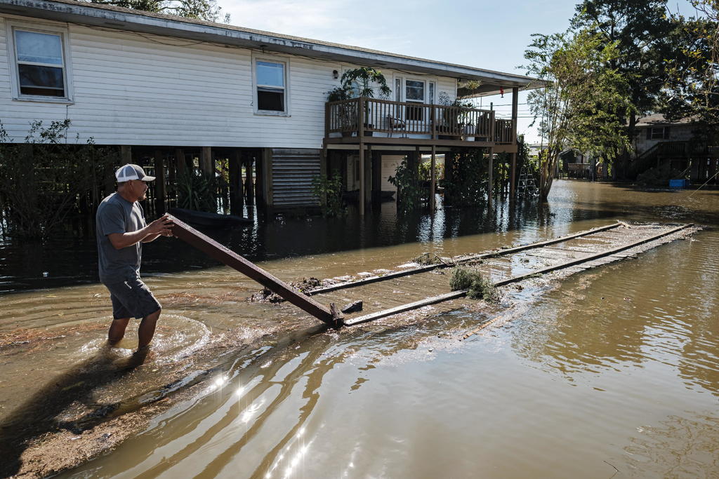 Luisiana, de nuevo entre escombros y destrozos por huracán 'Delta'