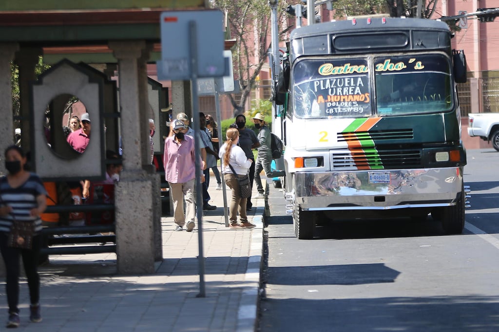 Piden cancelar pago de refrendo 2021 a transportistas de Durango