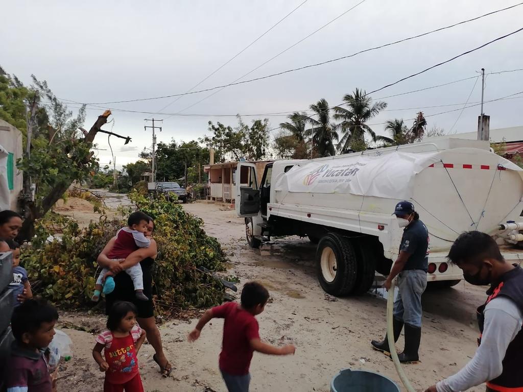 Emiten declaratoria de emergencia tras paso de huracanes en Yucatán