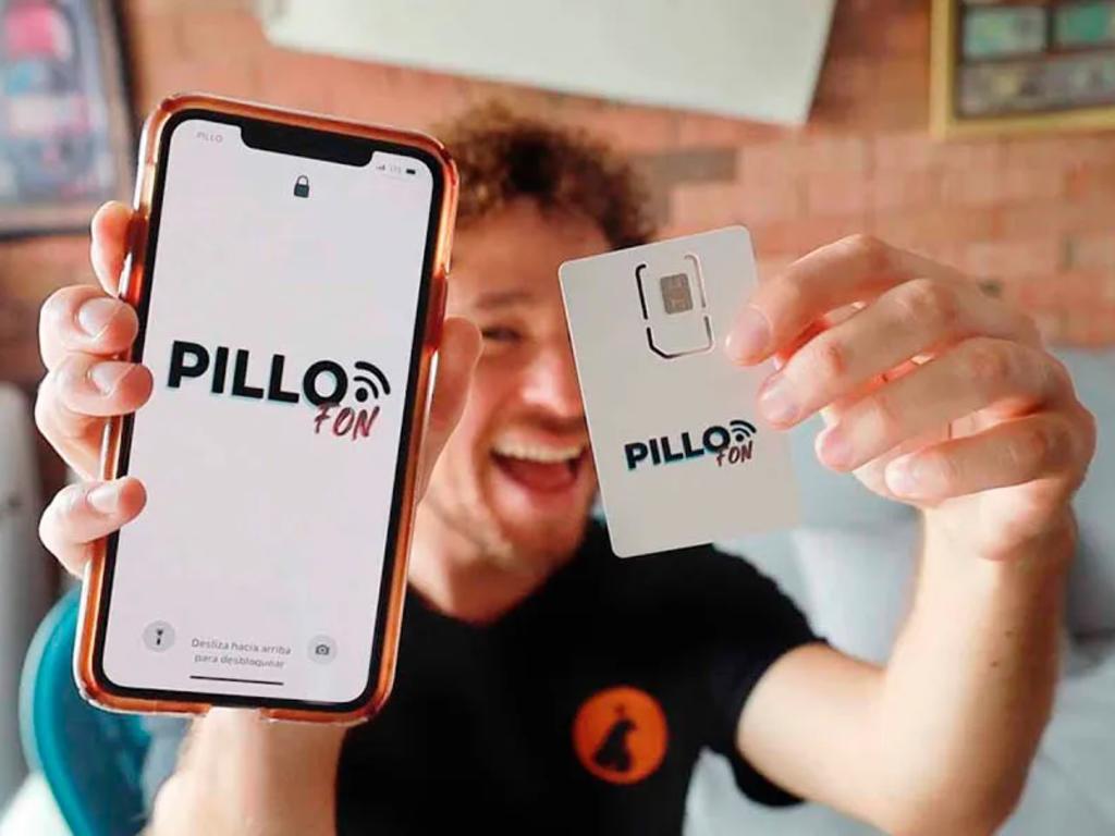 Luisito Comunica lanza Pillofon, su propia compañía de telefonía celular