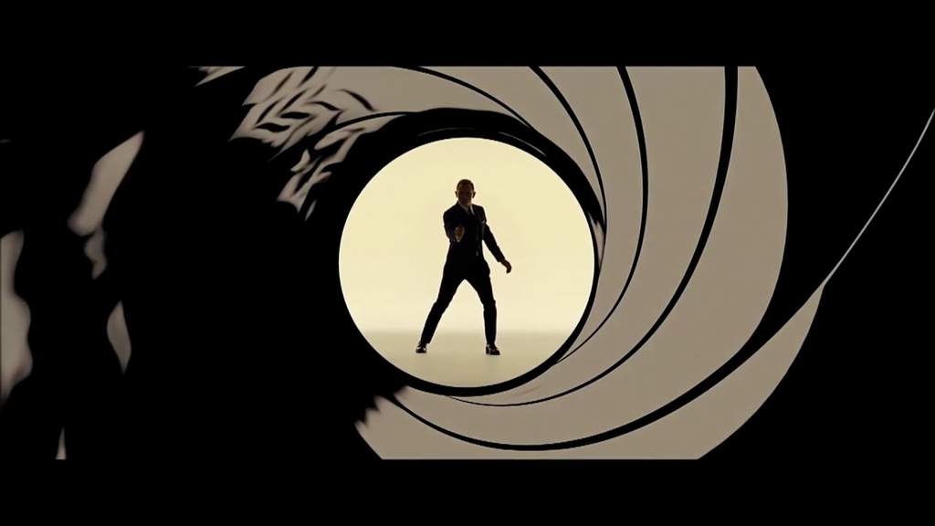 ¿'James Bond' será interpretado por actor afroamericano?; productora lo aclara