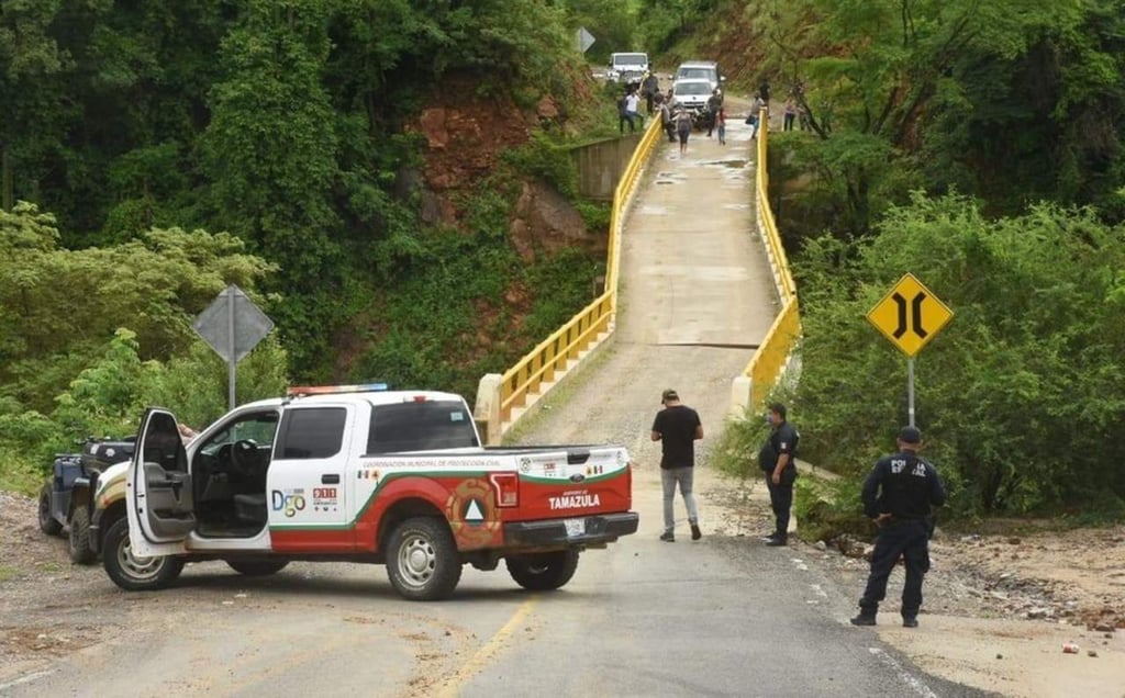 Puente Los Naranjos de Tamazula sigue dañado por las lluvias de septiembre