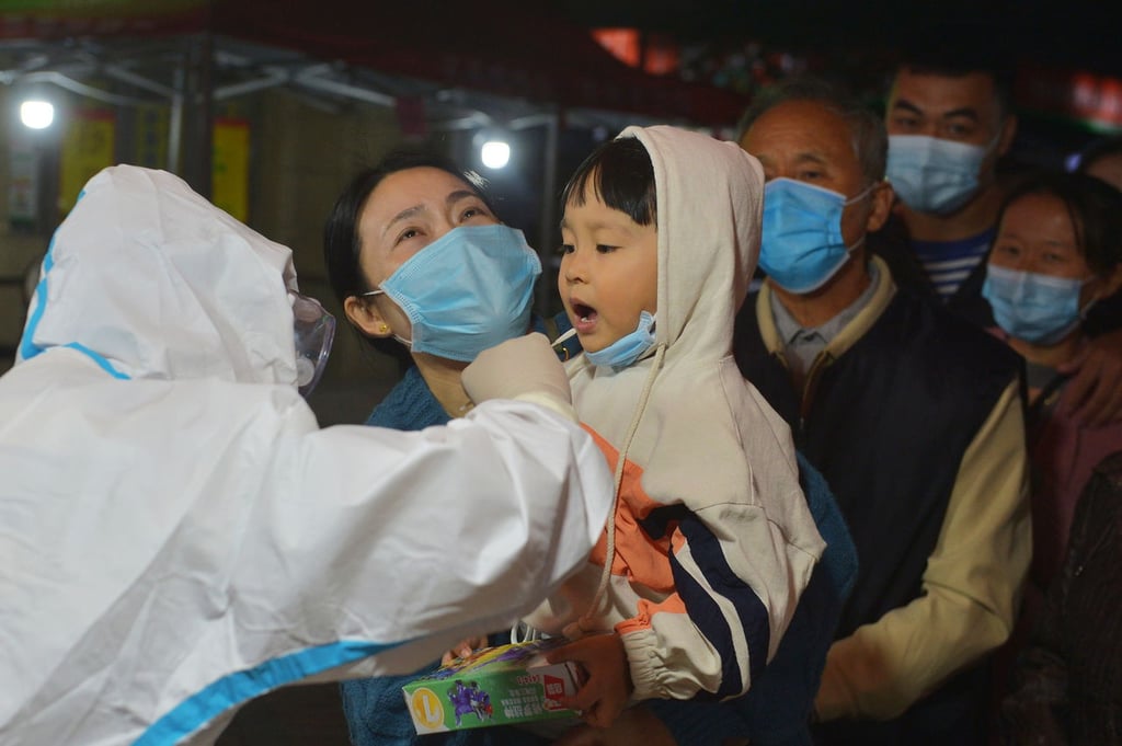 China diagnostica 13 nuevos contagios