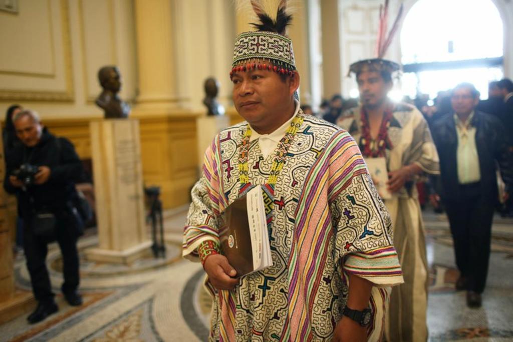 Indígenas peruanos declaran 'non gratos' a legisladores tras Acuerdo de Escazú