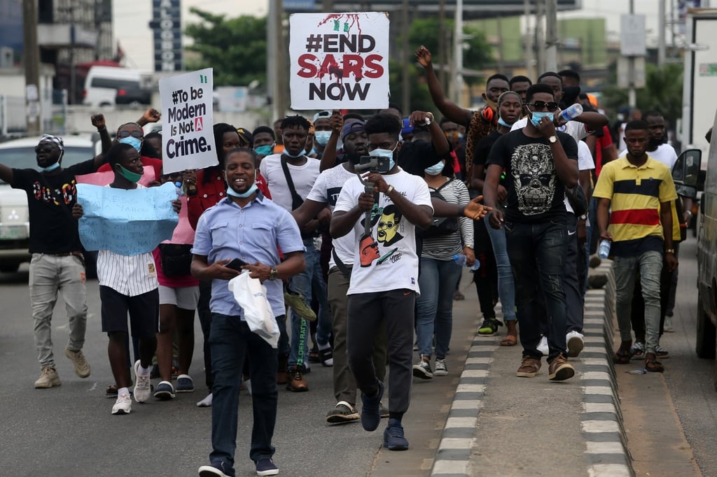 Suman 56 muertos en protestas en Nigeria