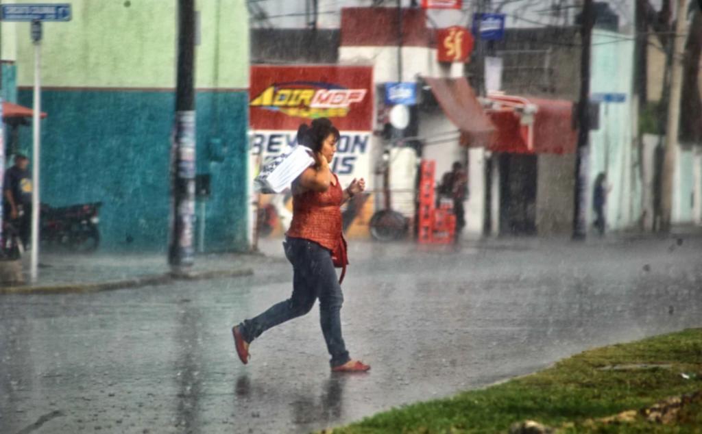 Alertan en Yucatán sobre riesgos por la tormenta tropical 'Zeta'