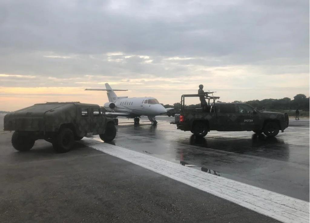 Interceptan aeronave con tonelada y media de cocaína en Quintana Roo